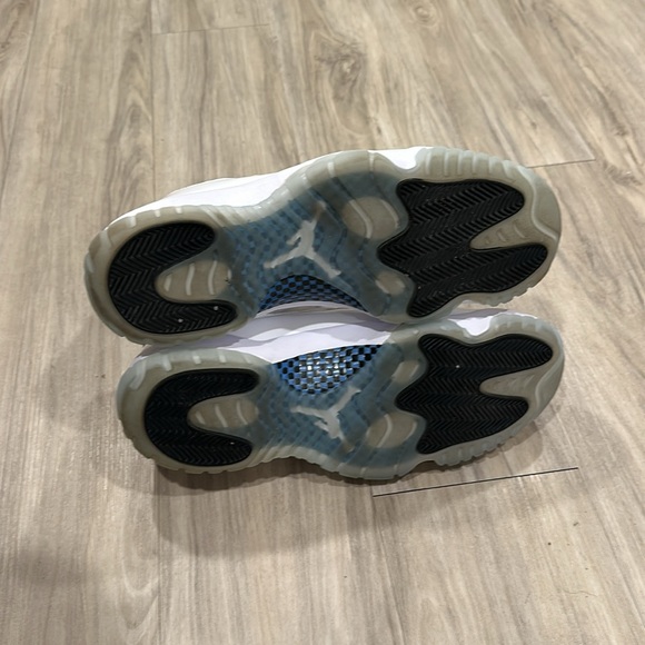 Jordan 11 Low Legend Blue Size 12 - Picture 5 of 6